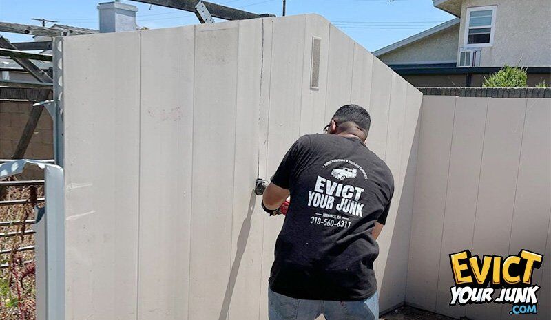 Evict Your Junk — photo 3